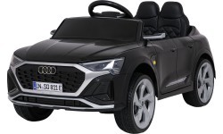 Elektromobilis Audi SQ8, melns
