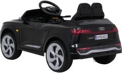 Elektromobilis Audi SQ8, melns