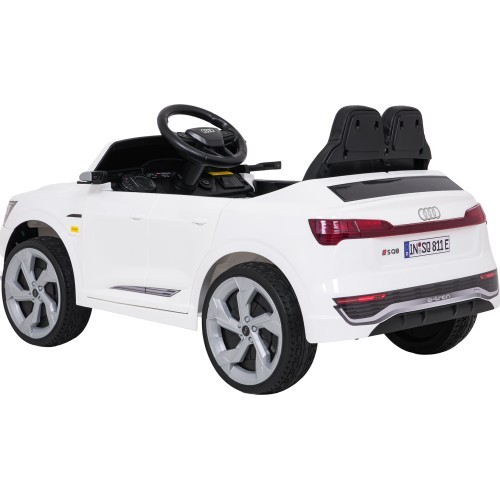 Audi SQ8 White Vehicle