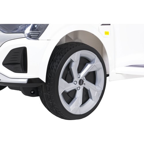 Bērnu elektromobilis Audi SQ8, balts
