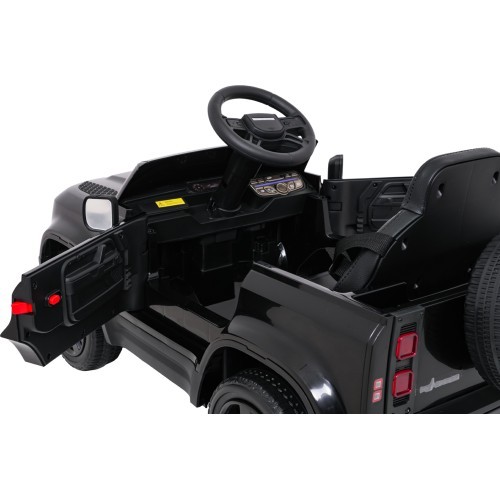 Land Rover Defender Black