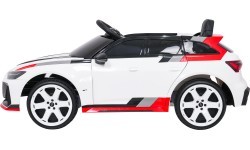 Elektromobilis Audi RS6 Avant GT balts