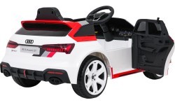 Elektromobilis Audi RS6 Avant GT balts