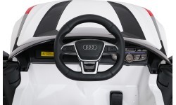 Elektromobilis Audi RS6 Avant GT balts