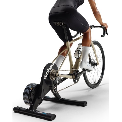 Wahoo KICKR Core Trainer + 11-speed Cassette