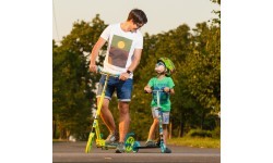 Darbinieks Plofi Led saliekamais skrejritenis ar apgaismotiem riteņiem (līdz 50 kg)