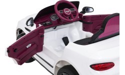Elektromobilis Bentley Bentayga S, balts