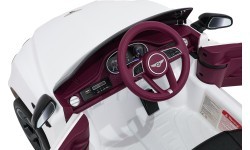 Elektromobilis Bentley Bentayga S, balts