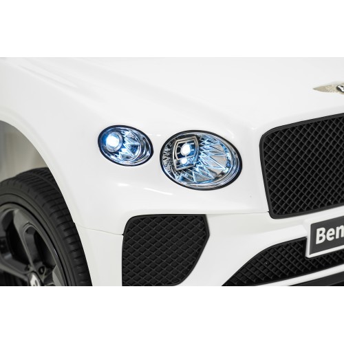 Elektromobilis Bentley Bentayga S, balts