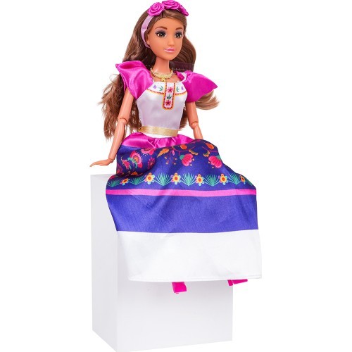 Martyna Doll