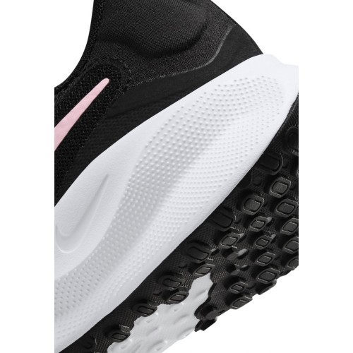 Женская обувь Nike Revolution 7 Black White Pink FB2208 004
