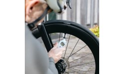 Pressure gauge Schwalbe Airmax PRO // SV (Presta) / AV (Schrader) / SCV (Click Valve)