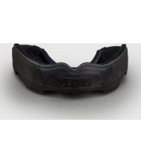 Капа Venum Predator, чёрная/чёрная/красная