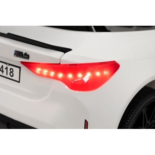 Elektromobilis BMW M4, balts