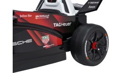 Электромобиль Porsche Formula E, красный
