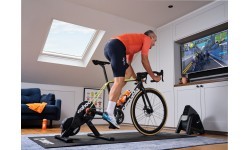 Velotrenažieris Wahoo KICKR Core 2 + Zwift Cog/Click