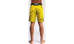 UFC Fusion by Venum Authentic Fight Night vīriešu cīņas šorti, garā piegriezuma, dzelteni