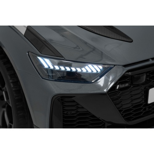 Elektromobilis Audi RS6 Avant GT, pelēks