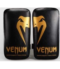 Venum Giant Kick Pads - Black/Gold (Pair)