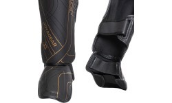 Joya Essential Shinguards melns zelts