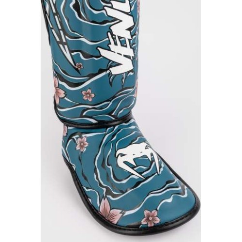 Venum x Tawanchay Shinguards Blue/White