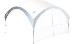 Nojume Coleman FastPitch Shelter Sunwall ar durvīm, 4,50 m