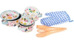 A set of aluminum pots + accessories