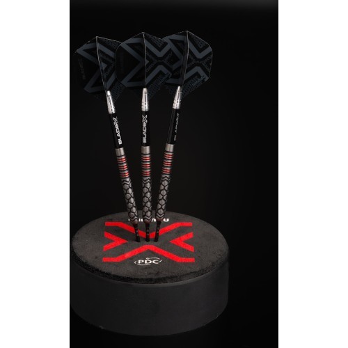 Winmau Blade X Prism Delta metāliski melna/pelēka